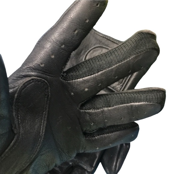 Black Tactical Motorcycle Gloves with Reinforced Panels - Picture 7 of 10